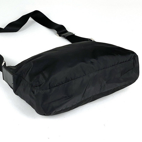 Prada Black Nylon Handbag Nero Plate Shoulder - Picture 1 of 7